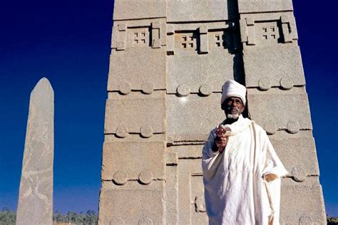  La Porte d'Aksoum: Un Monumental Testament à la Foi et à la Splendeur !